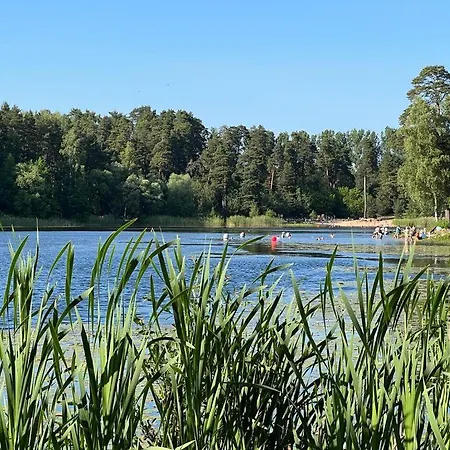Villa Lake&forest&city
